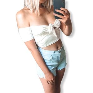 Windsor White Off Shoulder Front Tie Crop Top NWT ZZ15